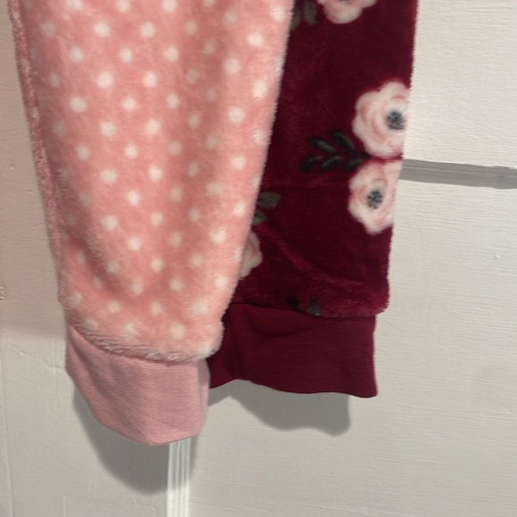 Super soft suggly jammies - Picture 4 of 7